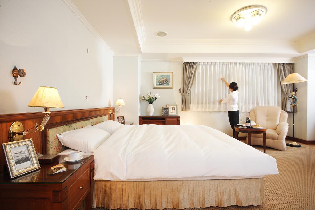 Kingdom Hotel Hsinchu City Værelse billede