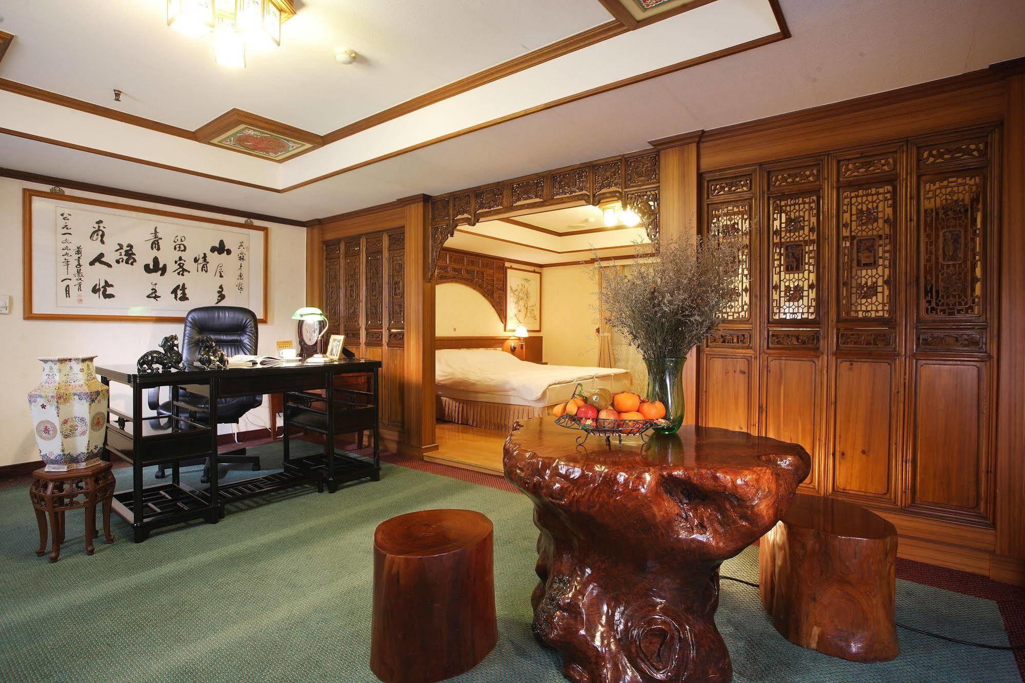 Kingdom Hotel Hsinchu City Eksteriør billede